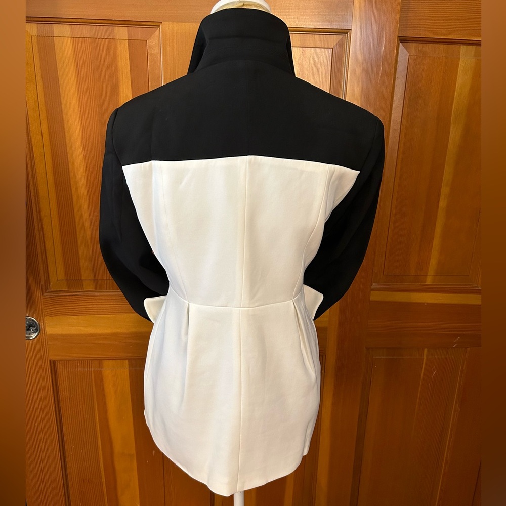 Notch Long Sleeve Straight Blazer - Picture 11 of 16